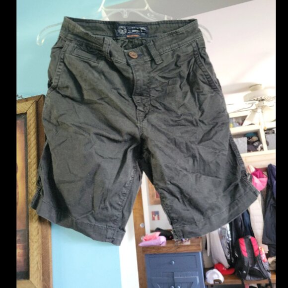 Mens size 29 black or dark gray American Eagle shorts - Picture 1 of 4